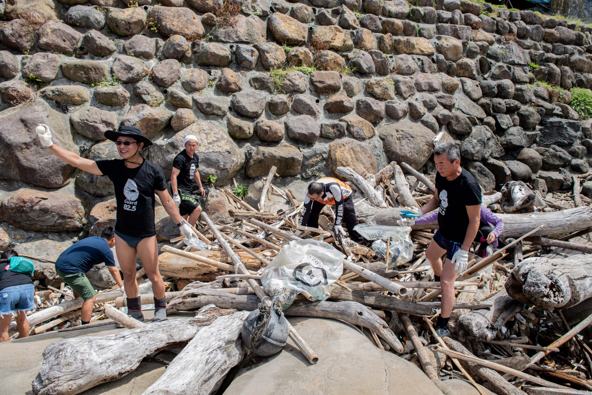 825 淨灘 潛水員 淨海 東北角 ocean-clean-up